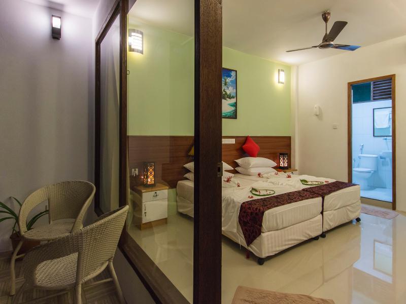 Liberty Guest House Maldives Mahibadhoo Exterior photo