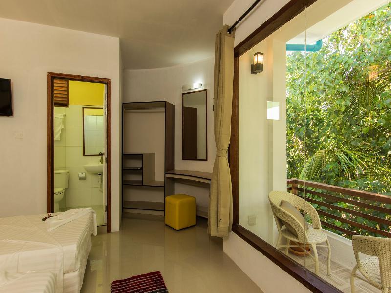 Liberty Guest House Maldives Mahibadhoo Exterior photo