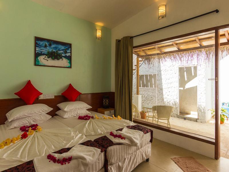 Liberty Guest House Maldives Mahibadhoo Exterior photo