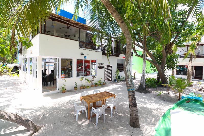 Liberty Guest House Maldives Mahibadhoo Exterior photo