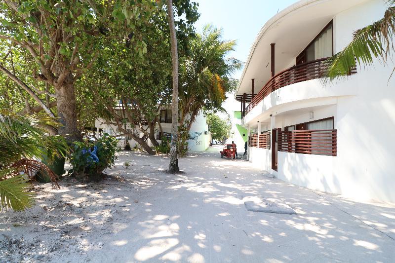 Liberty Guest House Maldives Mahibadhoo Exterior photo